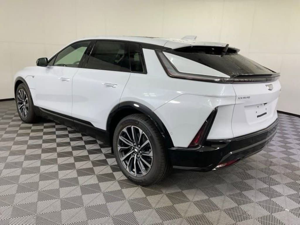 New 2026 CADILLAC LYRIQ Sport SUV