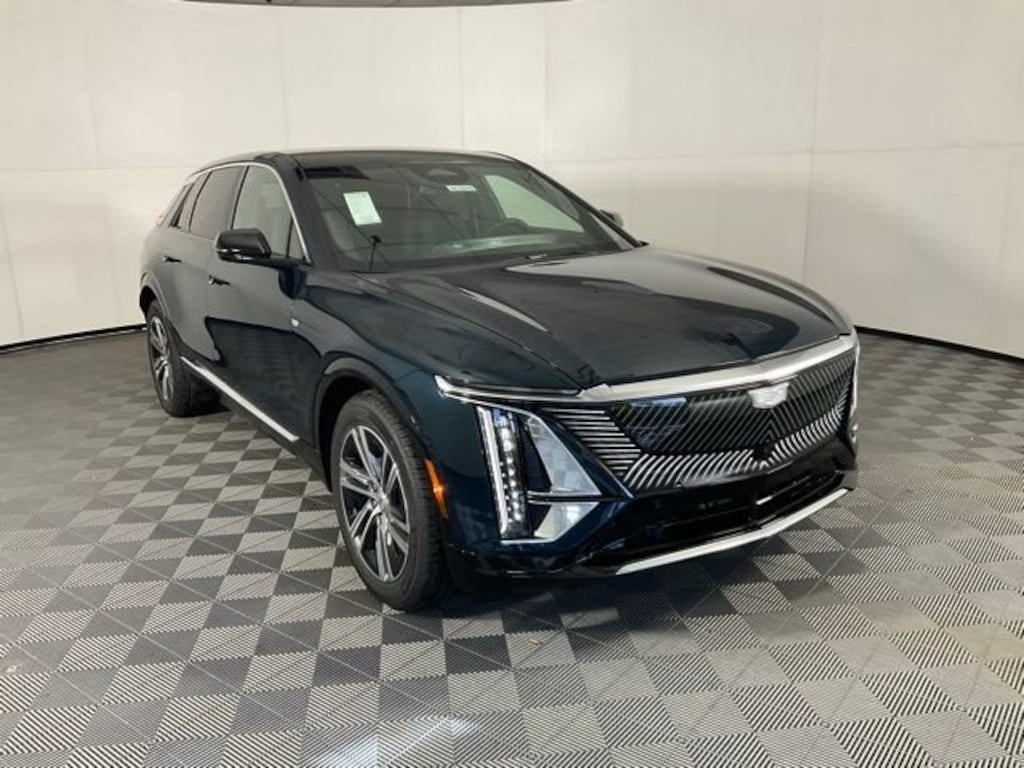 New 2026 CADILLAC LYRIQ Luxury SUV