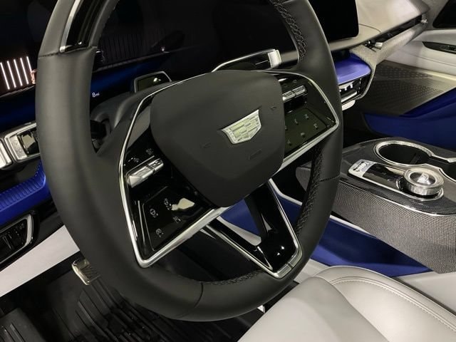 2026 Cadillac OPTIQ Luxury - Photo 17