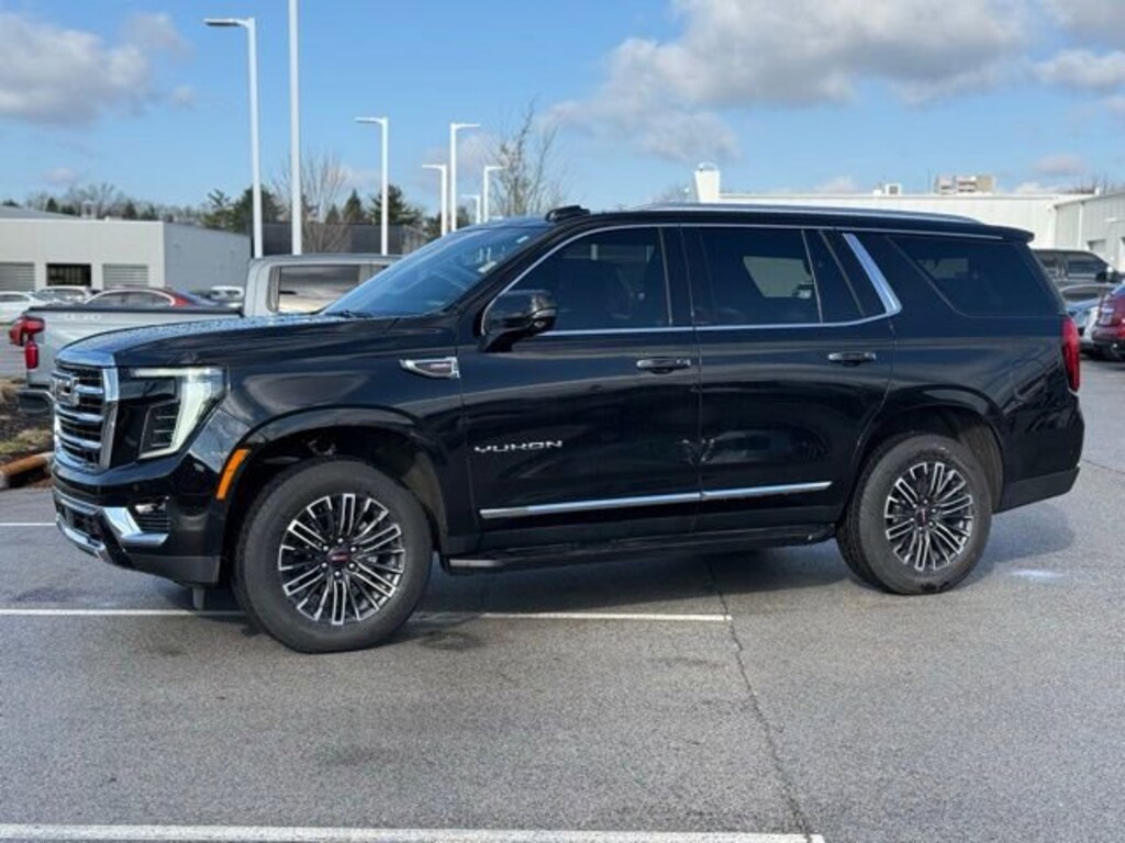 Used 2025 GMC Yukon Elevation SUV