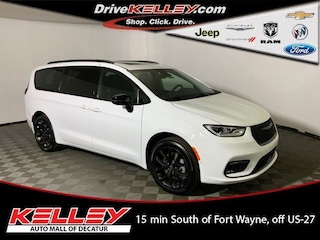 2026 Chrysler Pacifica LIMITED AWD Passenger Van