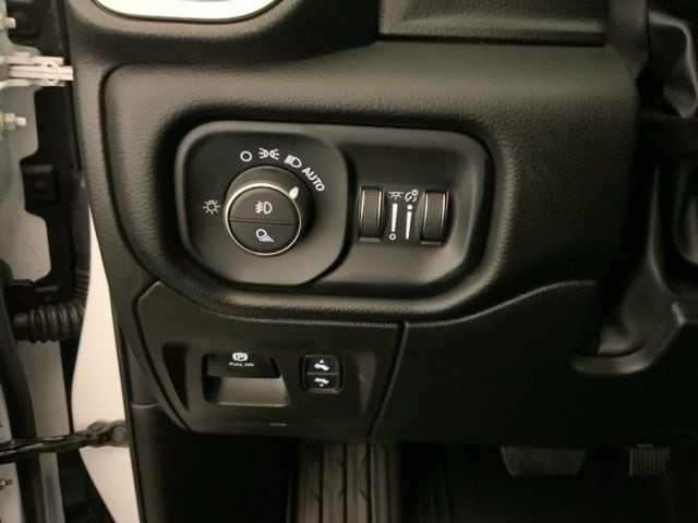 2025 RAM 1500 Laramie - Photo 17