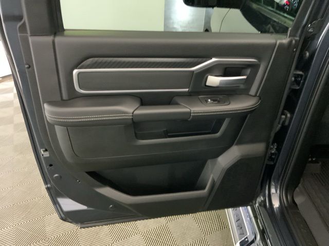 2026 RAM 3500 Big Horn - Photo 32