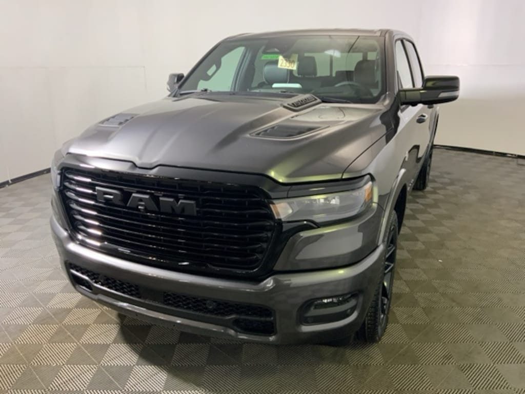 New 2026 Ram 1500 LARAMIE CREW CAB 4X4 5'7 BOX Pickup