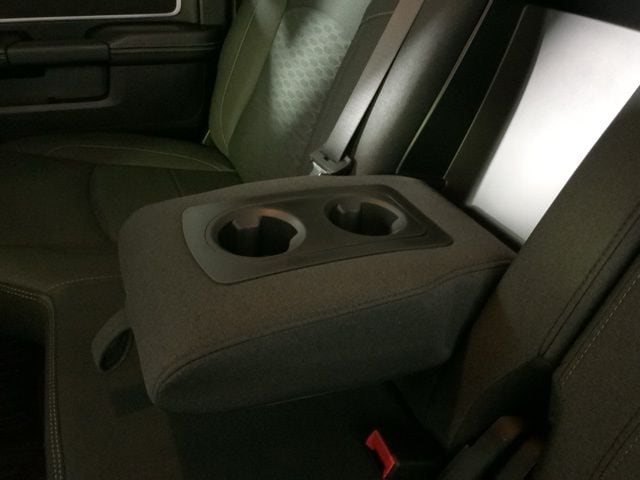 2026 RAM 3500 Big Horn - Photo 30