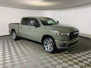 2026 Ram 1500 BIG HORN CREW CAB 4X4 5'7 BOX Pickup