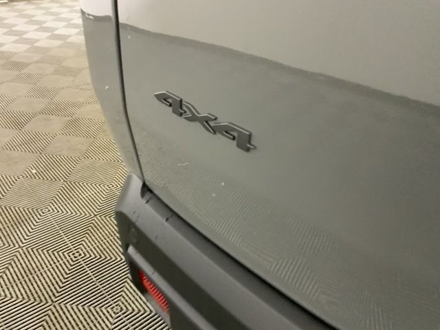 2026 Jeep Cherokee Overland - Photo 16