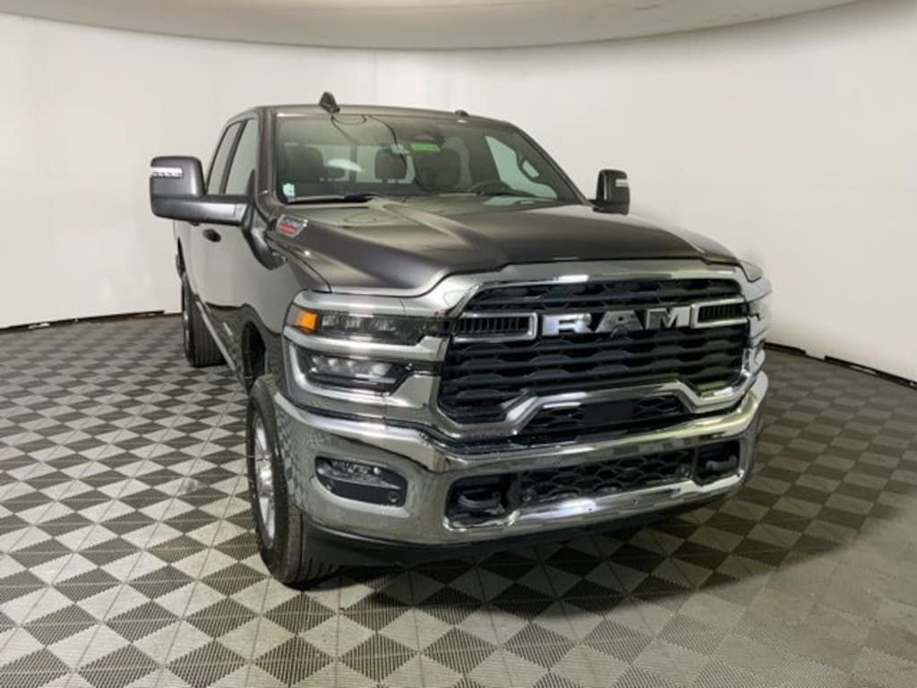 New 2026 Ram 2500 BIG HORN CREW CAB 4X4 6'4 BOX Pickup