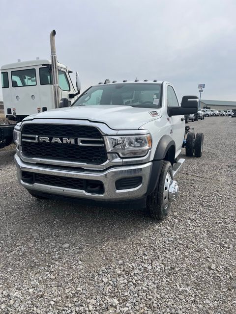 2024 RAM 5500 Tradesman 4X4 Reg Cab LWB DRW 205" WB's photo