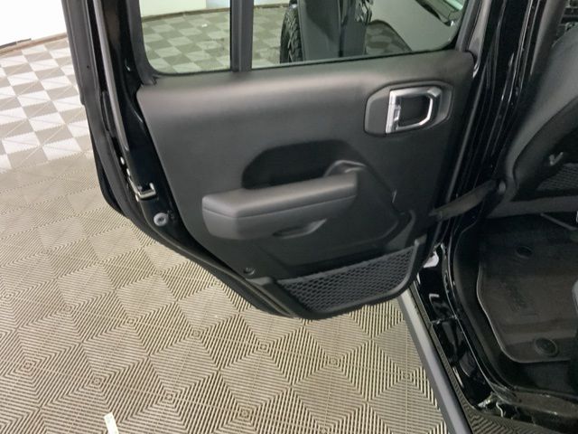 2025 Jeep Gladiator Rubicon - Photo 27