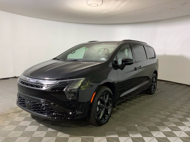 New 2027 Chrysler Pacifica LIMITED AWD Passenger Van