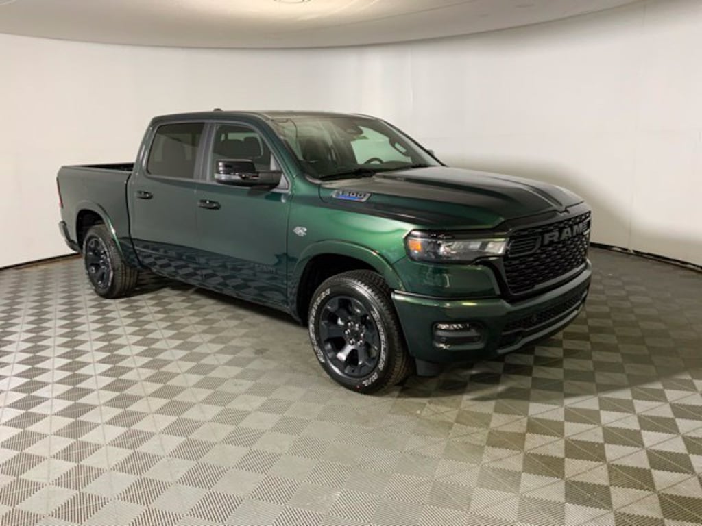 New 2027 Ram 1500 BIG HORN CREW CAB 4X4 5'7 BOX Pickup