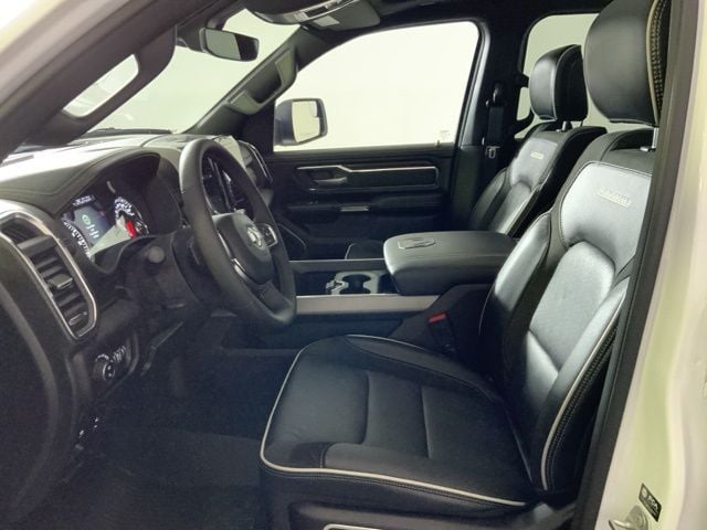 2025 RAM 1500 Laramie - Photo 15