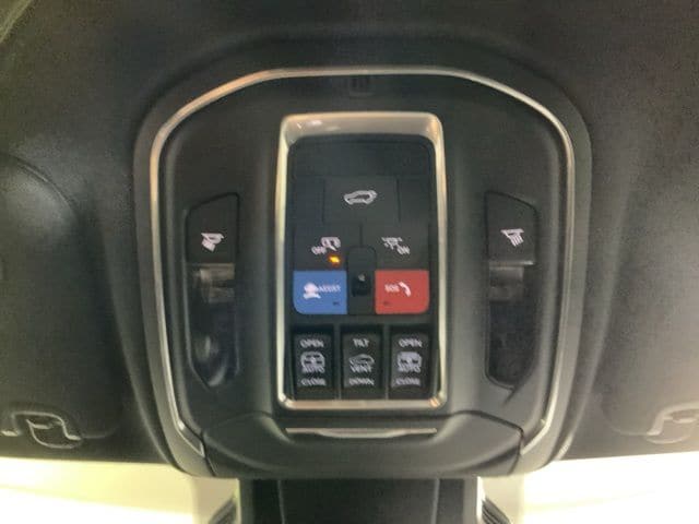 2026 Jeep Cherokee Overland - Photo 23