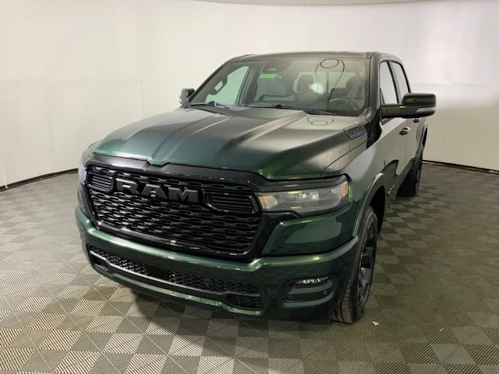 New 2027 Ram 1500 BIG HORN CREW CAB 4X4 5'7 BOX Pickup