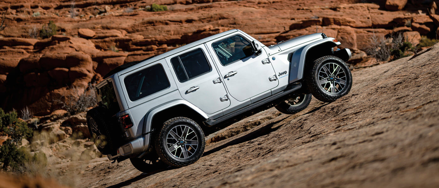 2025 Jeep Wrangler 4xe Exterior Off-road Rocky Incline