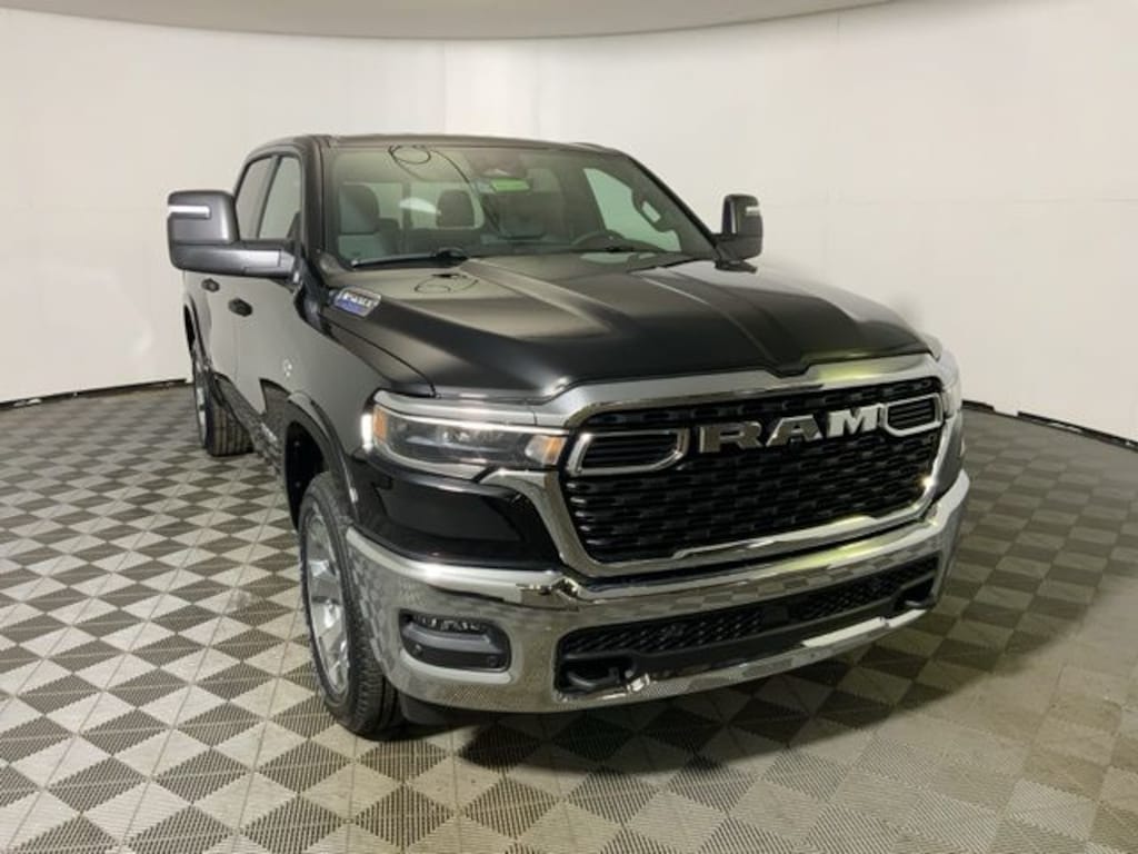 New 2026 Ram 1500 BIG HORN CREW CAB 4X4 5'7 BOX Pickup