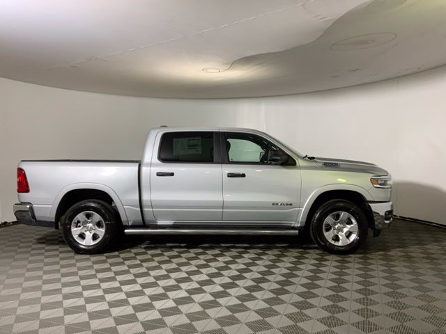 New 2027 Ram 1500 BIG HORN CREW CAB 4X4 5'7 BOX Pickup