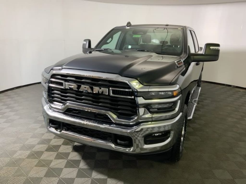 New 2026 Ram 3500 BIG HORN CREW CAB 4X4 6'4 BOX Pickup