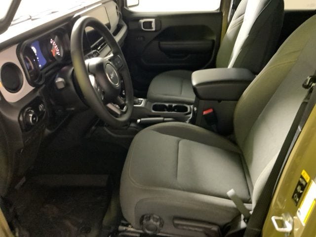 2025 Jeep Wrangler 4-Door Sport S - Photo 19