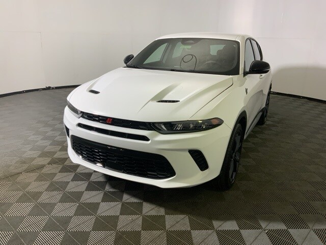 2025 Dodge Hornet R/T photo 3