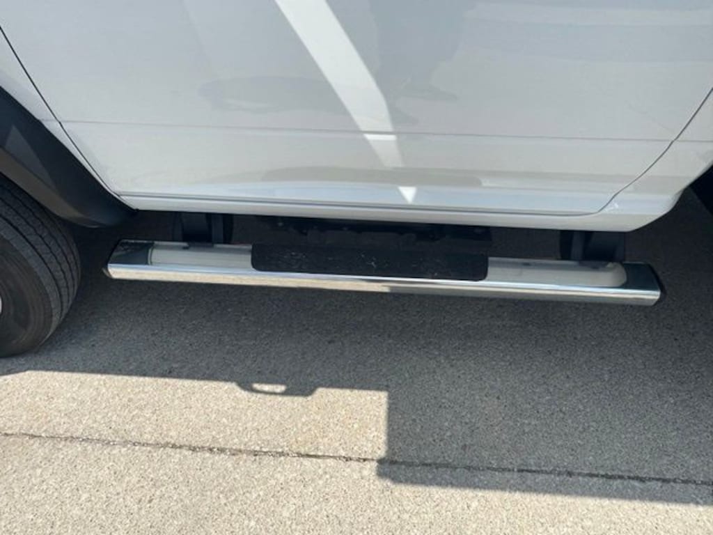 New 2024 Ram 5500 Chassis Cab TRADESMAN REGULAR 4X4 84' CA Pickup