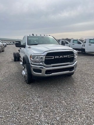 2024 Ram 5500 Chassis Cab TRADESMAN  REGULAR  4X4 84' CA Pickup