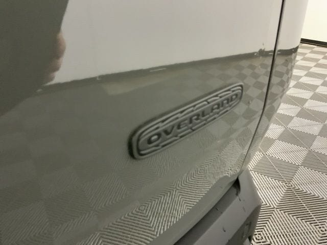 2026 Jeep Cherokee Overland - Photo 15