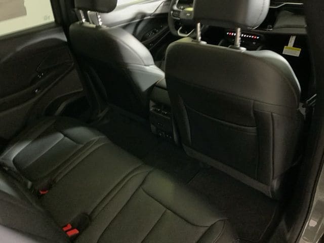 2026 Jeep Cherokee Overland - Photo 38