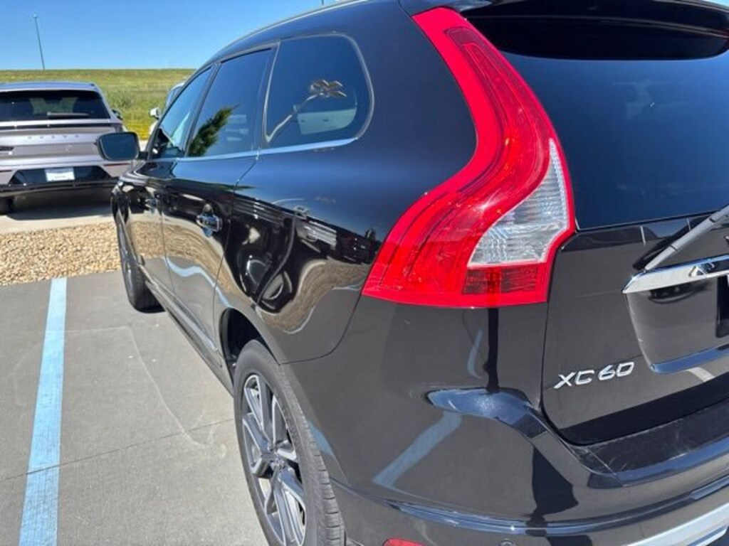 Used 2017 Volvo XC60 T6 AWD Dynamic