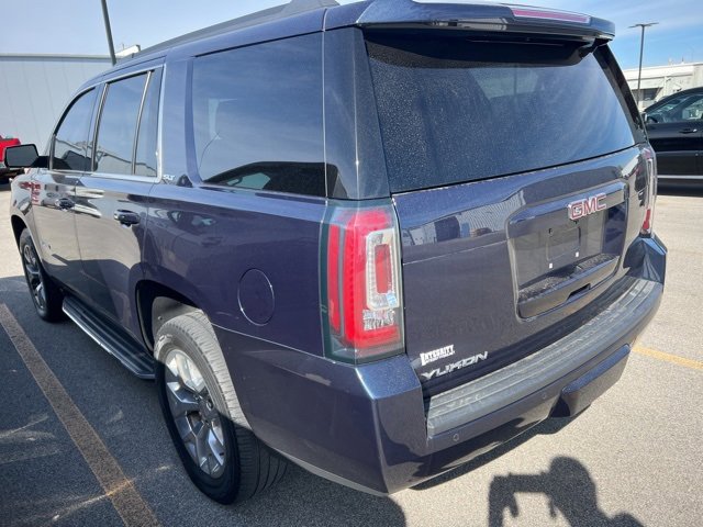 2017 Gmc Yukon SLT photo 4