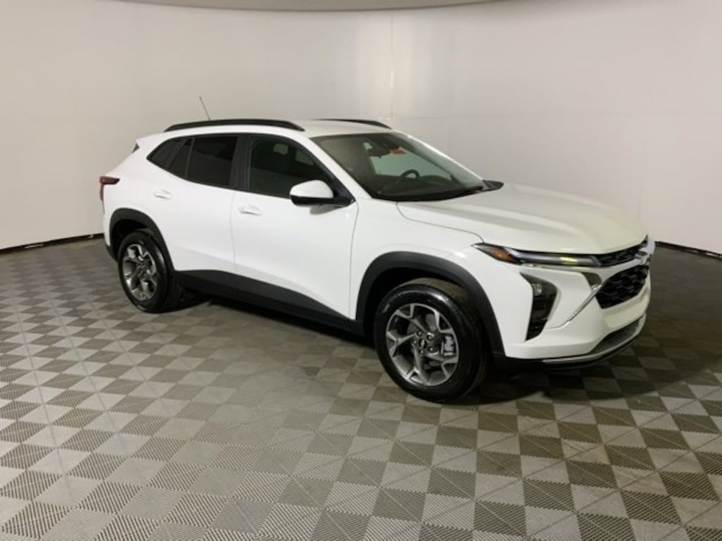 New 2026 Chevrolet Trax LT SUV