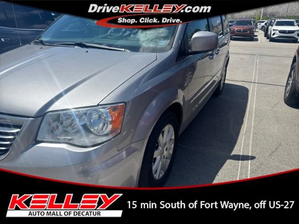 Used 2016 Chrysler Town & Country Touring