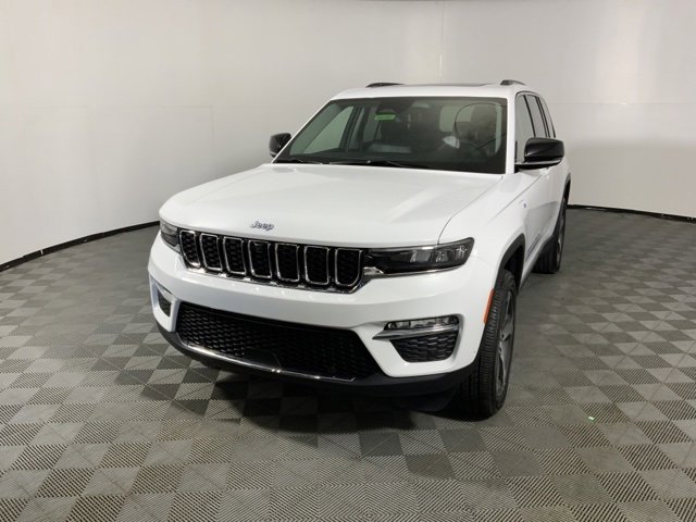 2024 Jeep Cherokee Limited 4xe photo 3