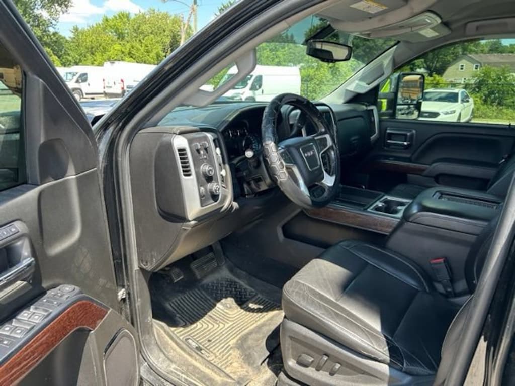 Used 2019 GMC Sierra 2500HD SLT Truck