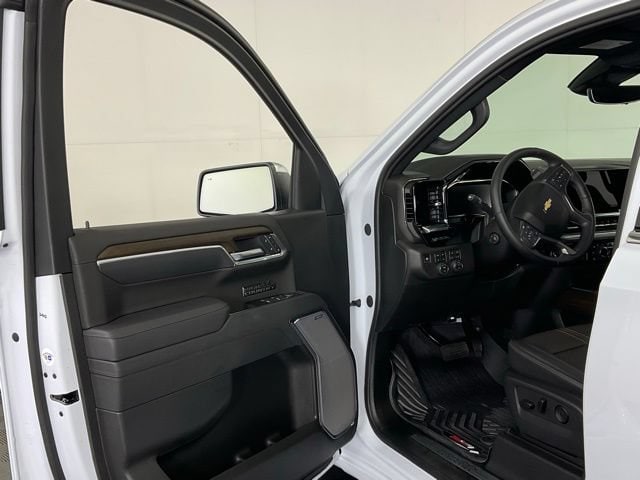 2026 Chevrolet Silverado 1500 High Country - Photo 22