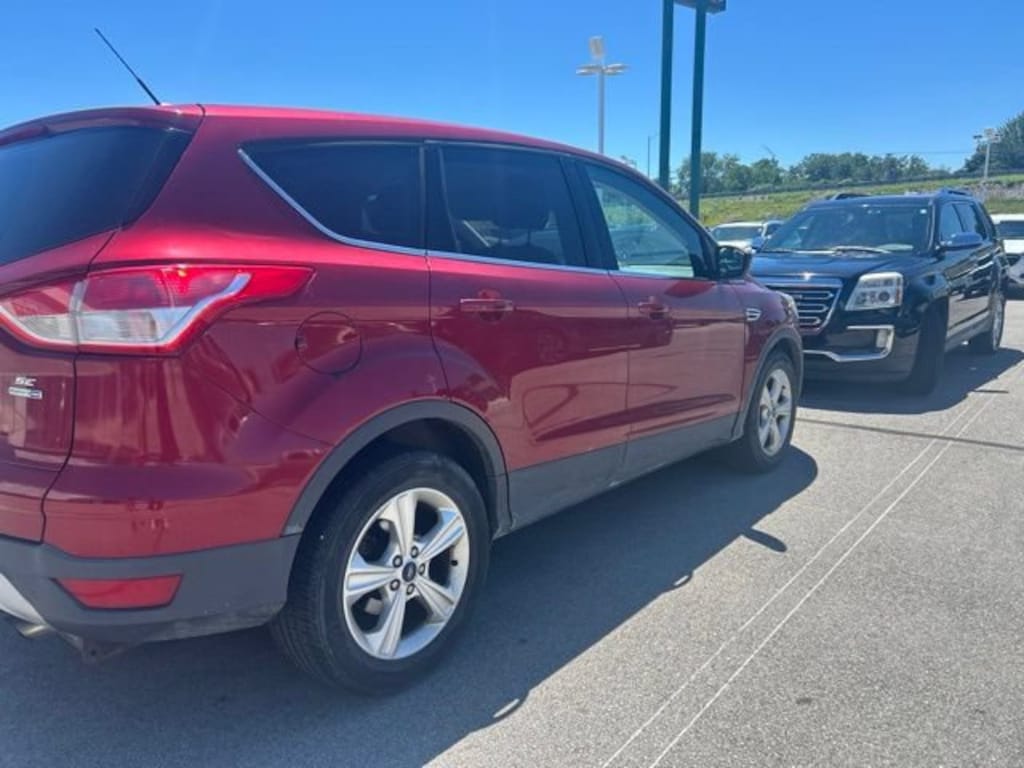 Used 2016 Ford Escape SE