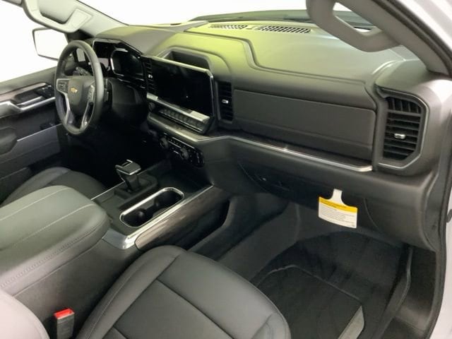 2026 Chevrolet Silverado 1500 LTZ - Photo 35