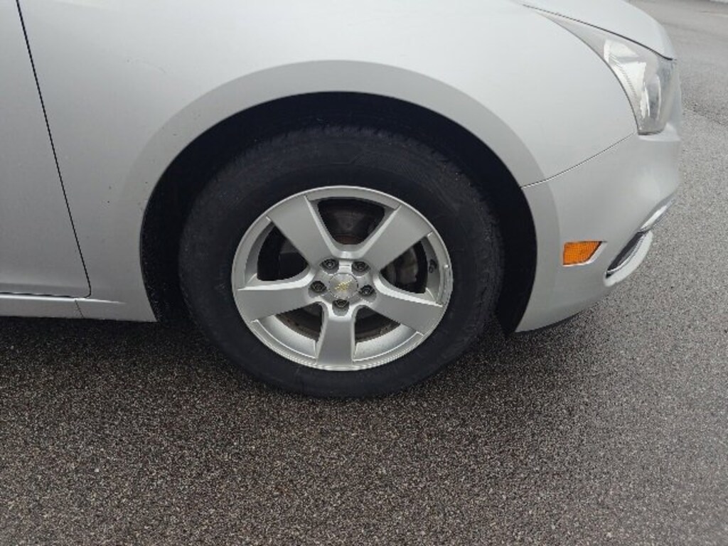 Used 2016 Chevrolet Cruze Limited LT Car