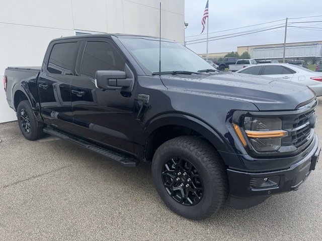 2024 Ford F-150 XLT photo 2