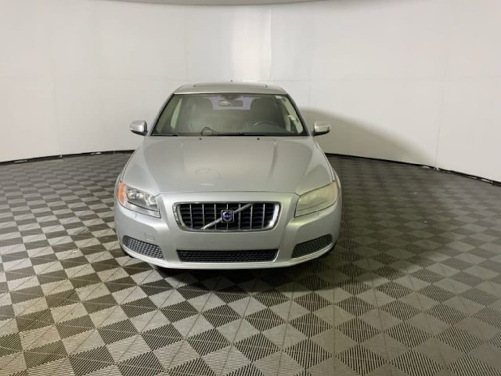 Used 2008 Volvo V70 NA