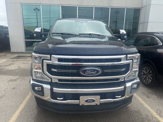 2022 Ford F-250 Lariat photo 2