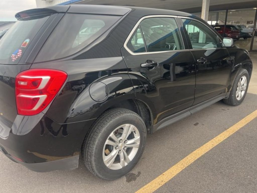 Used 2017 Chevrolet Equinox LS SUV