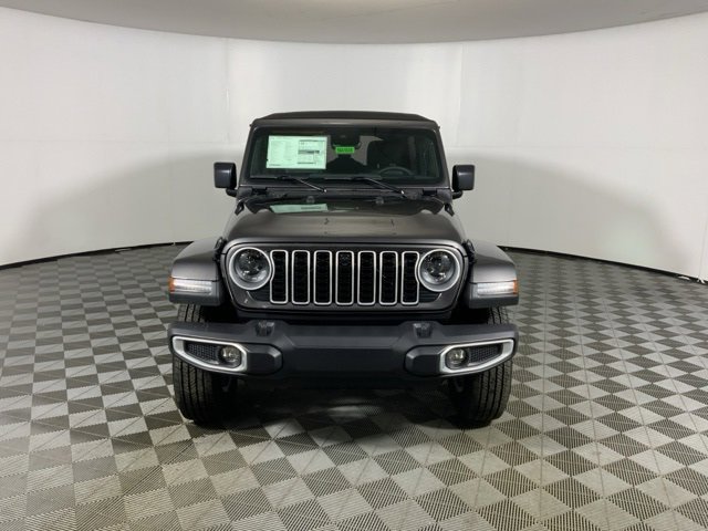 2024 Jeep Wrangler Sahara photo 2