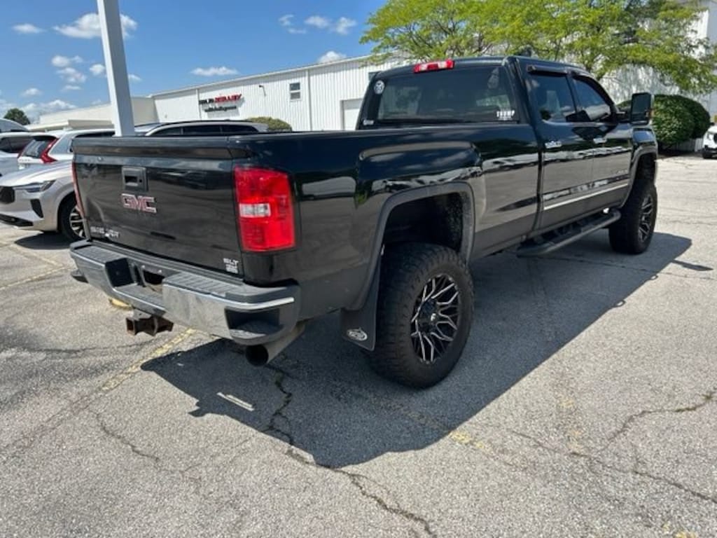 Used 2019 GMC Sierra 2500HD SLT Truck