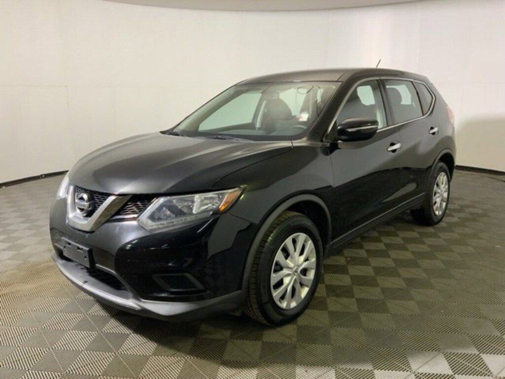Used 2015 Nissan Rogue SV