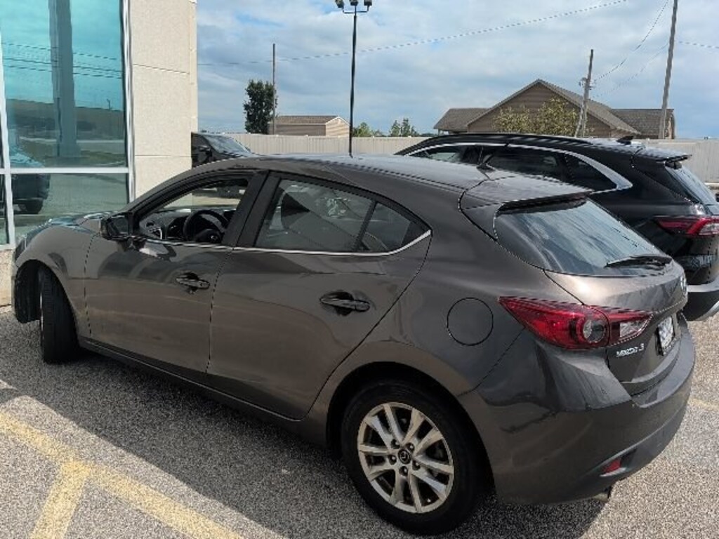 Used 2016 Mazda Mazda3 i Sport
