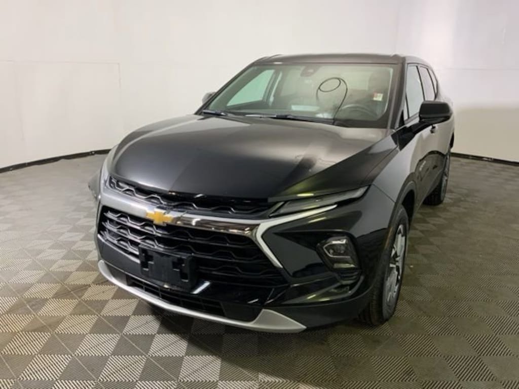 Used 2025 Chevrolet Blazer 2LT SUV