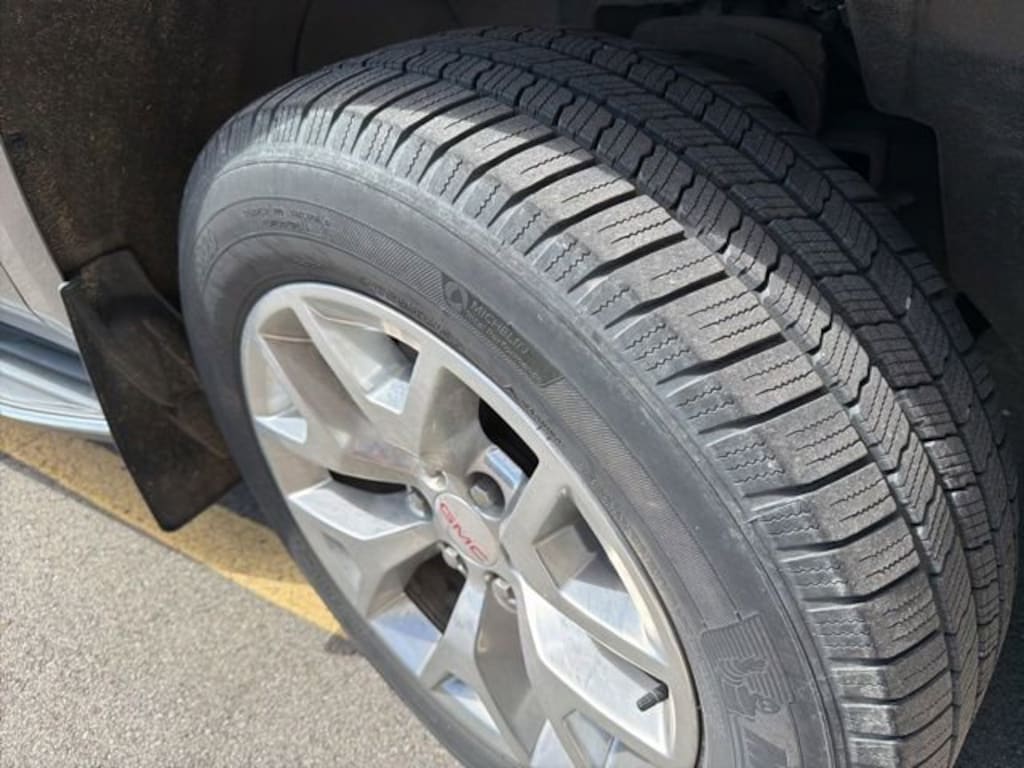 Used 2016 GMC Yukon SLT SUV