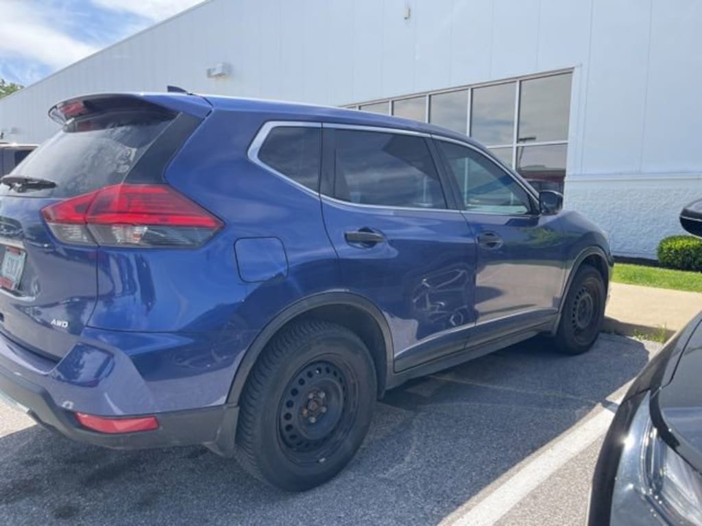 Used 2017 Nissan Rogue S